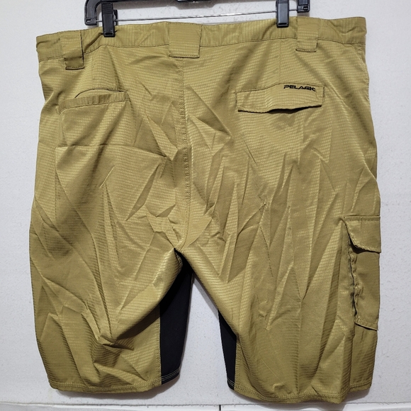 PELAGIC HIGH PERFORMANCE DRI-FLEX HYBRID II FISHING SHORTS MEN'S SIZE 40 - Picture 2 of 15